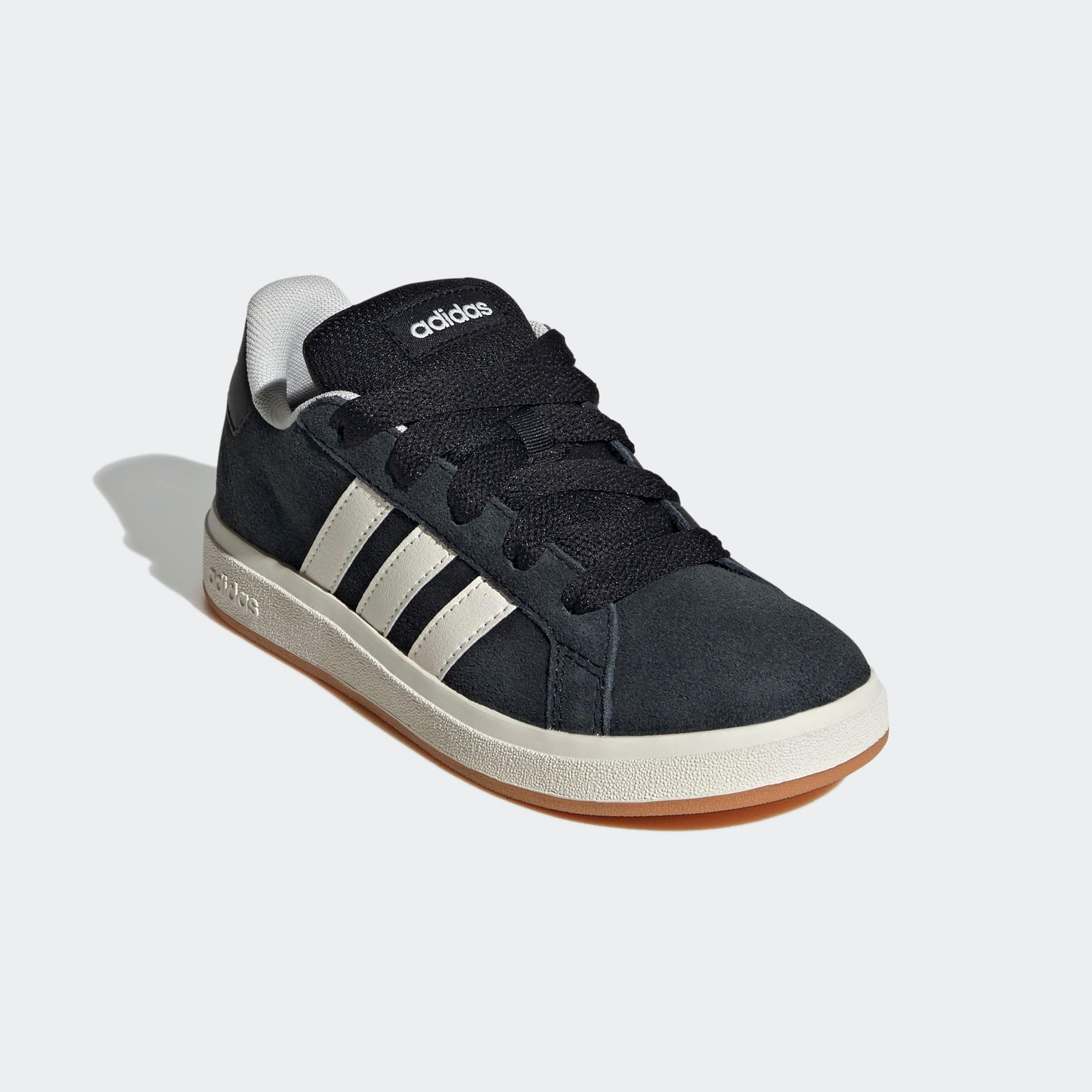 Sneaker ADIDAS SPORTSWEAR "GRAND COURT 00S KIDS", Gr. 37, weiß (core schwarz, sanftes weiß, gum10), Leder, Synthetik, Schuhe, Design auf den Spuren des adidas Superstar Image