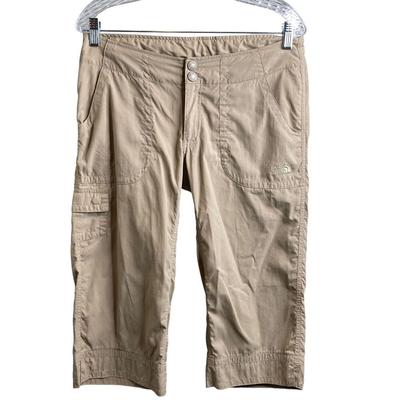 The North Face Pants & Jumpsuits | The North Face Women’s Tan Aphrodite Motion Cargo Capri Activewear Pants Size 8 | Color: Brown | Size: 8