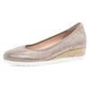 Keilpumps GABOR "GENUA", Damen, Gr. 41, gold (goldfarben), Ziegenveloursleder, metallic, klassisch, Schuhe, Businesschuh, Komfortschuh, Schlupfschuh in Bequemweite G (= weit)