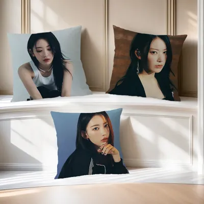 Kissen L-LE Bezug Bequemer weicher Kissenbezug für Sofa Living SSERAFIM S-skura Kpop Room Home Image