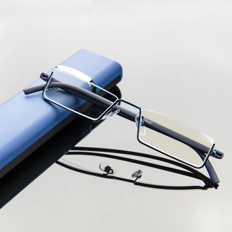 Blaulicht-blockierende Lesebrille für Männer, Metallrahmen, Leser, Lupe, Presbyopie-Linse, Brillen mit Etui + 1,25 + 1,75 + 2,25 Image