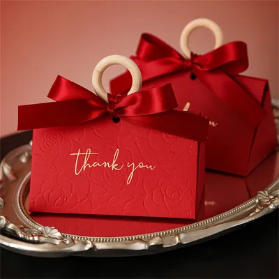 Luxury Triangle Wedding Candies Box Sanck Favor Gift Bags Wedding Birthday Movie Party Tableware Party Supplies Christmas Decor