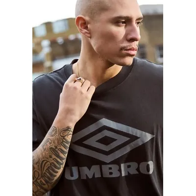 Umbro UO Exclusive Black Washed T-Shirt - Black M at Urban Outfitters