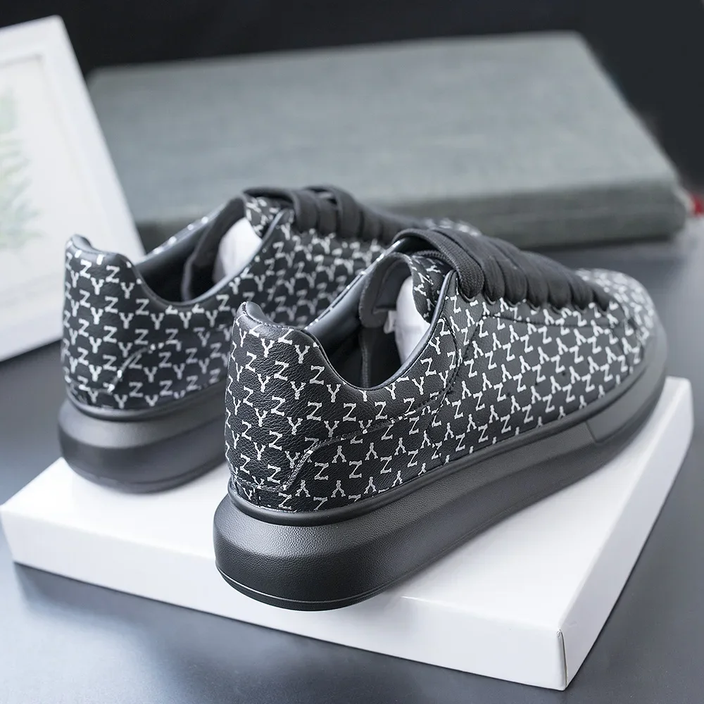 Couple white Shoes men 2024 new men's shoes trendy sports shoes board shoes letters casual leather shoes white soft-soled shoes