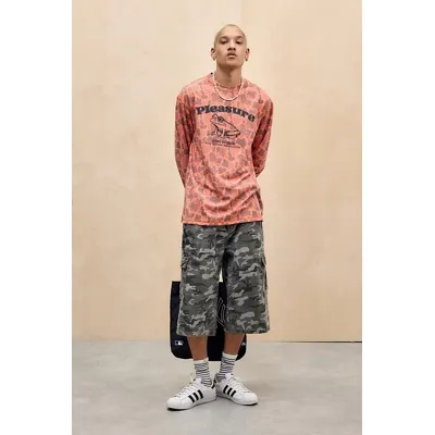 Ed Hardy UO Exclusive Camo Cargo Shorts M at Urban Outfitters