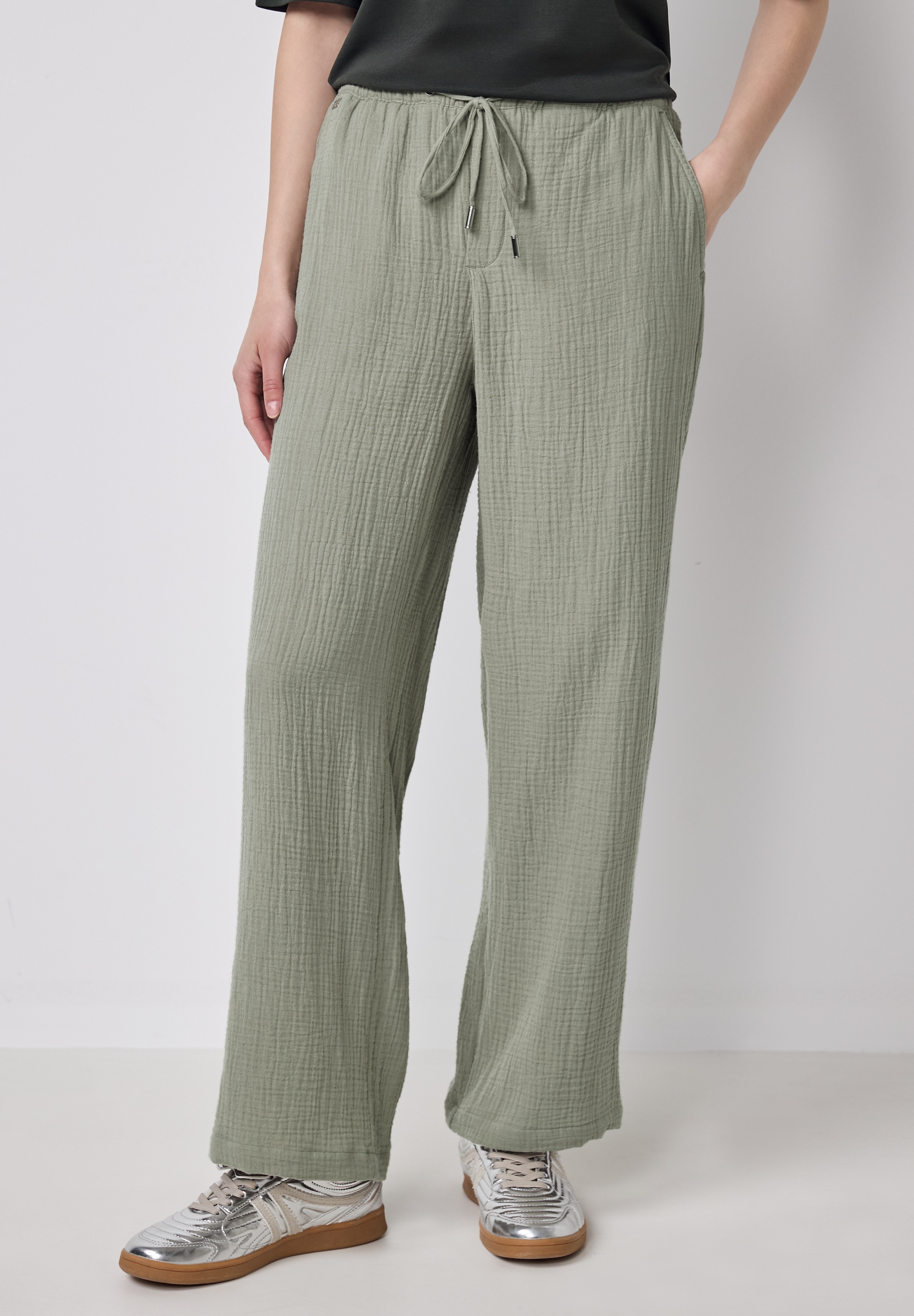 Stoffhose STREET ONE STUDIO, Damen, Gr. 44, Länge 30, grün (pale mud grün), Web, 100% Baumwolle, unifarben, loose fit lang, Hosen Stoffhose, im Loose Fit