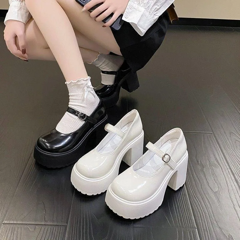 Weiße Super High Heels Mary Jane Schuhe für Frauen Lack leder klobige Plattform Pumps Frau Gothic Schnalle Riemen Lolita Schuhe