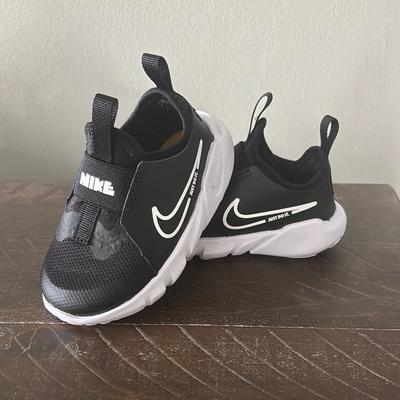 Nike Shoes | Brand New Never Worn Toddler Nike Shoes | Color: Black/White | Size: 6c