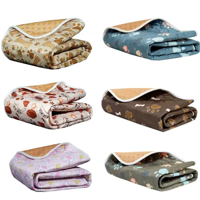 2pcs Cute Waterproof Pet Pee Pad Washable Puppy Training Pad Mat Reusable Anti-Slip Pee Pad Blanket Absorbent Diaper for Dog Cat