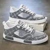 Große Größe Männer Schuhe 39-47 Sommer Weiche Sohlen Mode Casual Schuhe Ultra Licht Turnschuhe