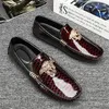 Schlangenmuster Luxusmarke Schuhe Mann Größe 38-48 Leichte flache Herren Leder Freizeitschuhe