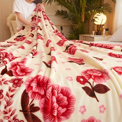 TEMU Red Floral Flannel Throw Blanket - & Warm For Couch, Sofa, Office, Bed, Camping & Travel - Image