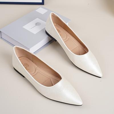TEMU Fashionable Vintage Pointed Embroidered Shoes For Women, Comfortable And Versatile Flat Shoes. Image