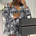 2025 Set da 3 pezzi da donna vintage con stampa a inchiostro Elegante reggiseno con cinturino chic + camicia ampia + pantaloncini a gamba larga Set di vestiti Abiti retrò