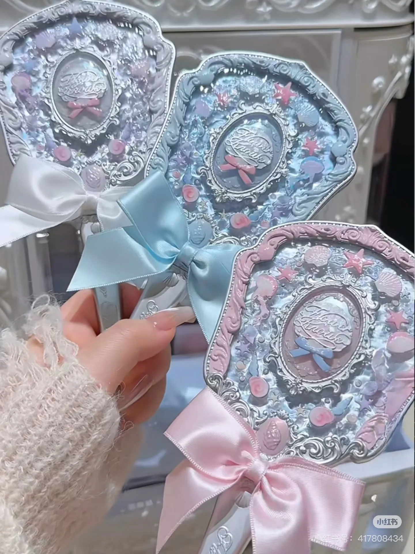Flower Knows Shells Jelly Series Handspiegel Limited Weiß Blau Rosa Schokoladenfee Spiegel