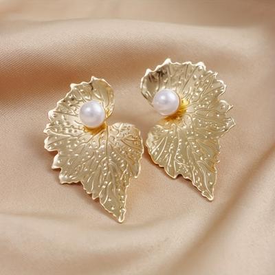 TEMU 1 Pair Of Elegant Golden-tone Leaf Design Pearl Stud Earrings With Textured Metal Detail - Vintage Punk Style, Ideal For Or Gifting, Quirky Earrings Image