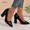Aphixta Kristall Glas Ball 3,94 zoll Hohe Quadratische Heels Pumps Frauen Transparente String Bead Kette Riemen Schuhe Große Größe 50 53