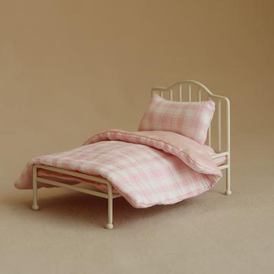 TEMU 5-inch Mini Minimalist Iron Bed Ornament, 12-point Iron Bed Decoration, Bjd/ob11/ Scene Accessory, Wedding Decoration Image