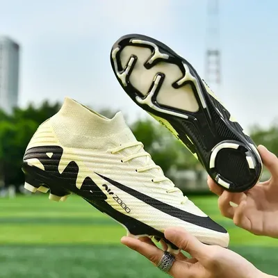 New Men Soccer Shoes Training Shoes Professional Football Boots Soccer Cleats High-quality Ultralight Outdoor Match Non-Slip