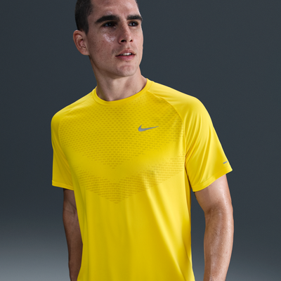 Nike Stride Men's Dri-FIT ADV Short-Sleeve Running Top - Yellow - Polyester