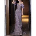 Elegantes Meerjungfrau Trumpet Quinceanera Kleid Ärmellos Halter Rückenfrei Pailletten Hochzeitsgast Abendkleid