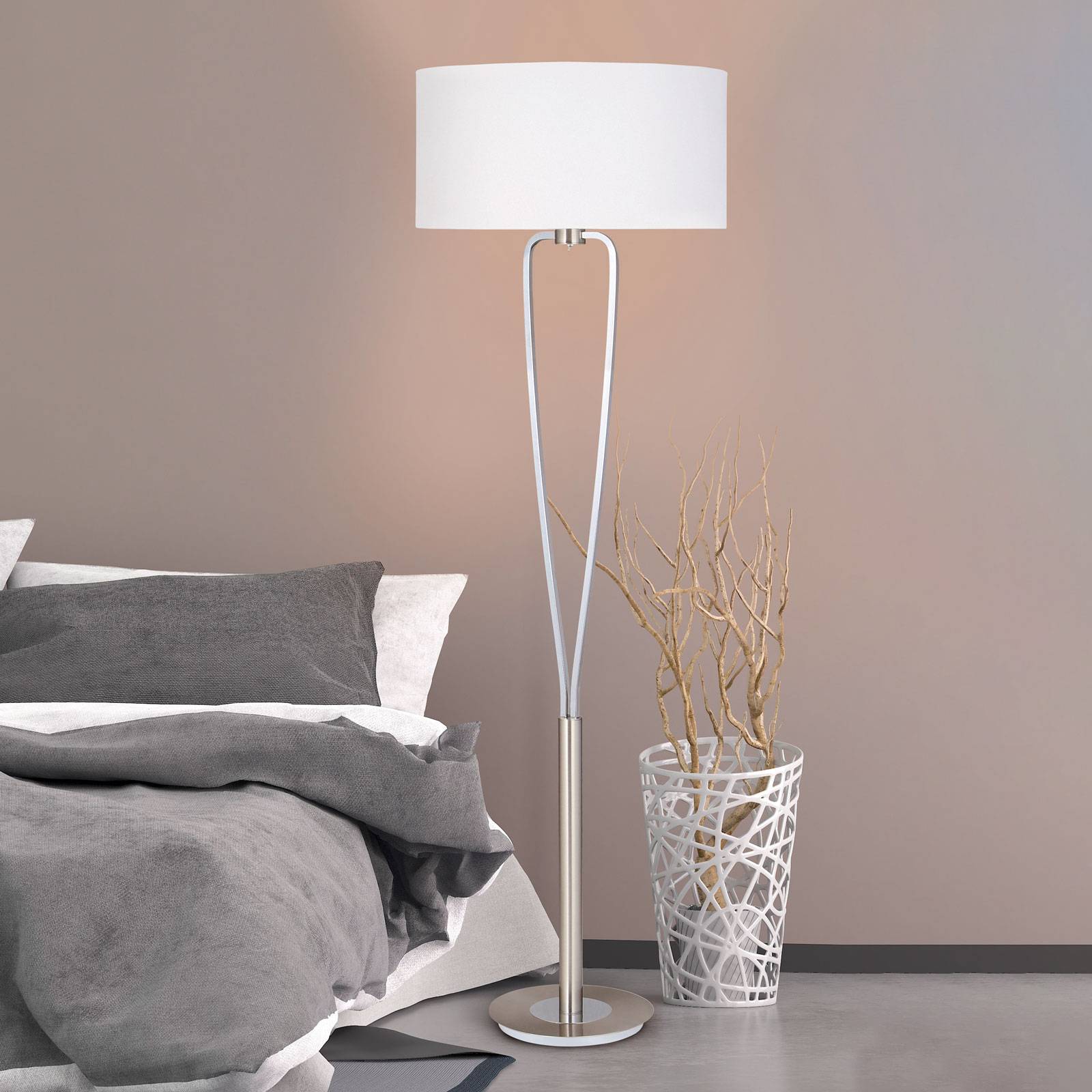 Trio Lighting Lampadaire imposant PARIS en nickel
