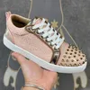 Herrenmode Nieten Schuhe rosa Kuh Wildleder Leder flacher Schuh Markendesigner Snakers Punk Hip Hop