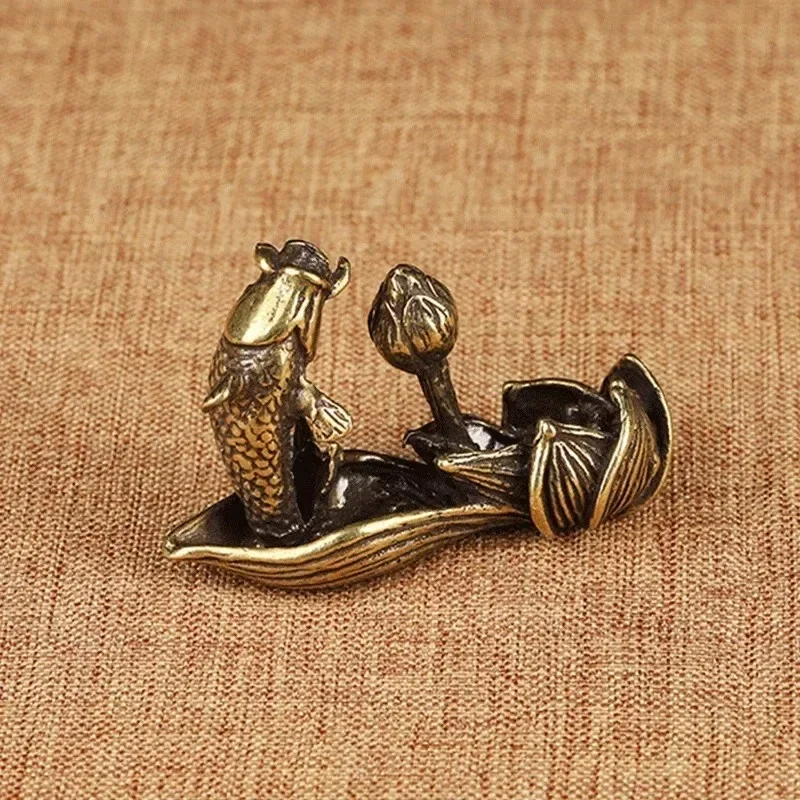 Vintage Messing Lotus Karpfen Statue Büro Desktop Dekoration Tee Haustier Tier Ornamente Hause Dekoration Metall Karpfen Lotus Handwerk