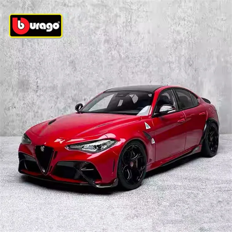 Bburago 1:18 Alfa Romeo Giulia GTAm Modello di auto sportiva in lega Veicoli in metallo Modello di auto Alta simulazione Collezione Giocattolo per bambini Regalo