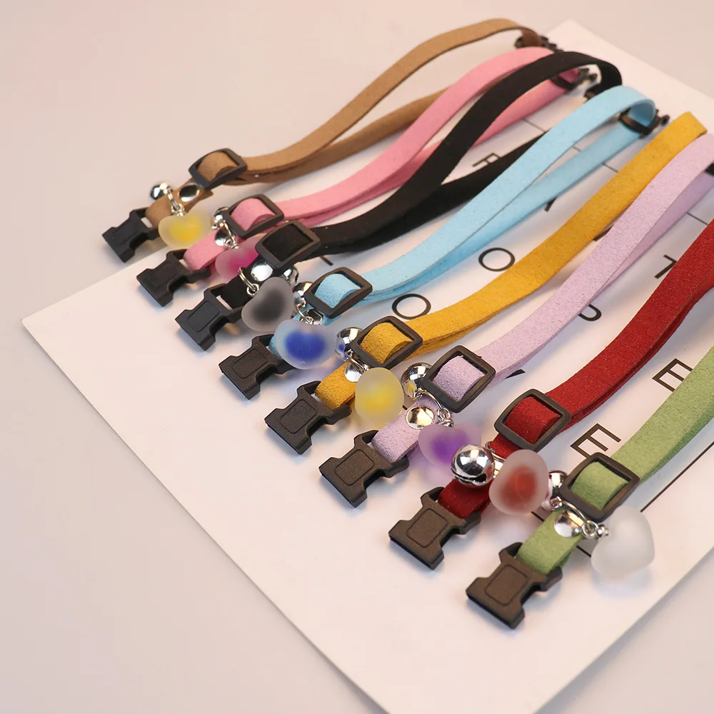 Bunte Haustierhalsbänder, Liebesglocken, Halsbänder, Hunde, Katzen, Halsbänder, Schmuckhalsbänder Image