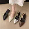 Luxus Elegante Mode Patent Leder Spitz Frauen Pumpen Elegante Low Heels Sandalen Casual Kleid Street Style Schuhe