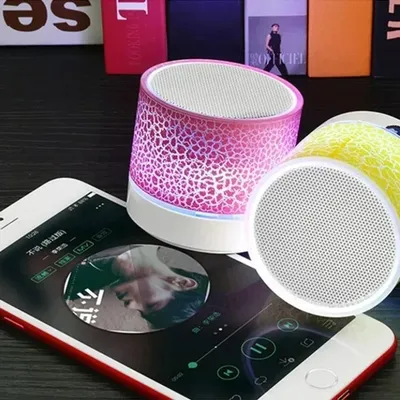 Bluetooth-Lautsprecher Mini-Wireless-Lautsprecher Crack LED TF-Karte USB-Subwoofer Tragbarer Image