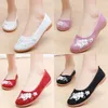 Neue Mode Damen Schuhe Flache Weiche Sohle Casual Stickerei Chinesischen frauen Schuhe