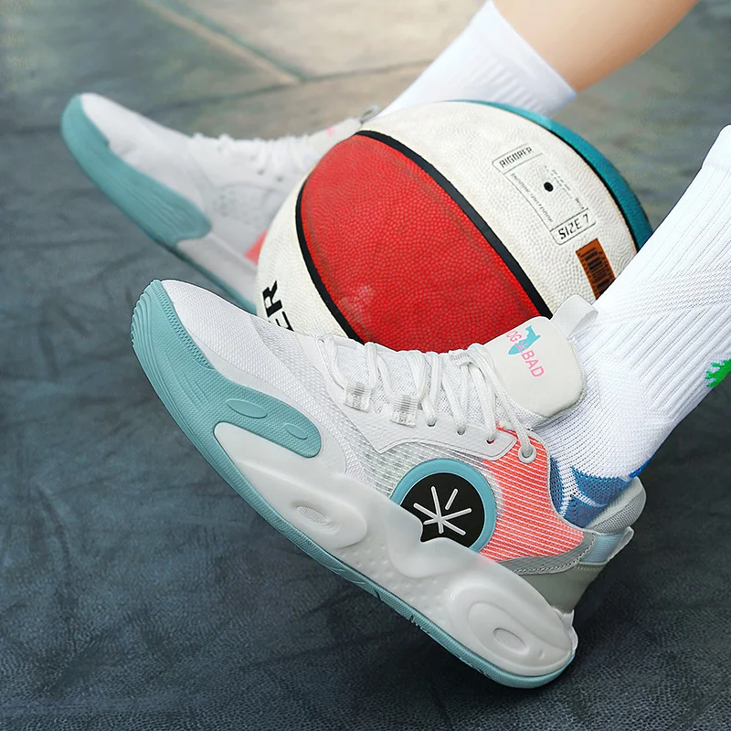 Atmungsaktive echte Kampf basketballs chuhe Männer 2024 neue Low-Help gepolsterte verschleiß feste profession elle Sportschuhe mit Sound
