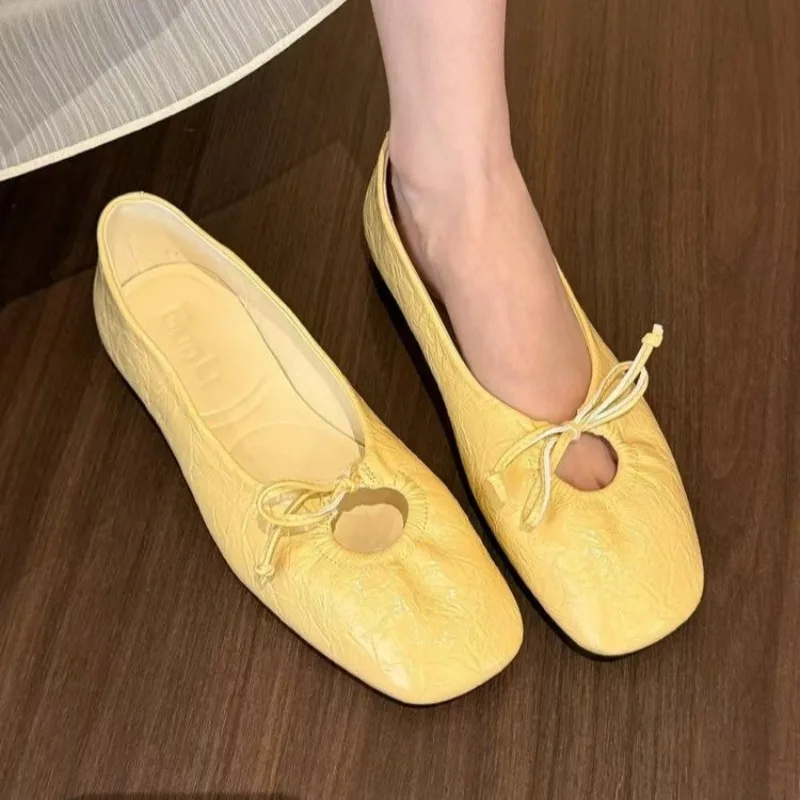 Neue Luxus Mode Schmetterling-Knoten Damen Flache mit Schuhe Weibliche Slides Seide Schuhe Flache Ballerinas Tanz Schuhe für Frauen