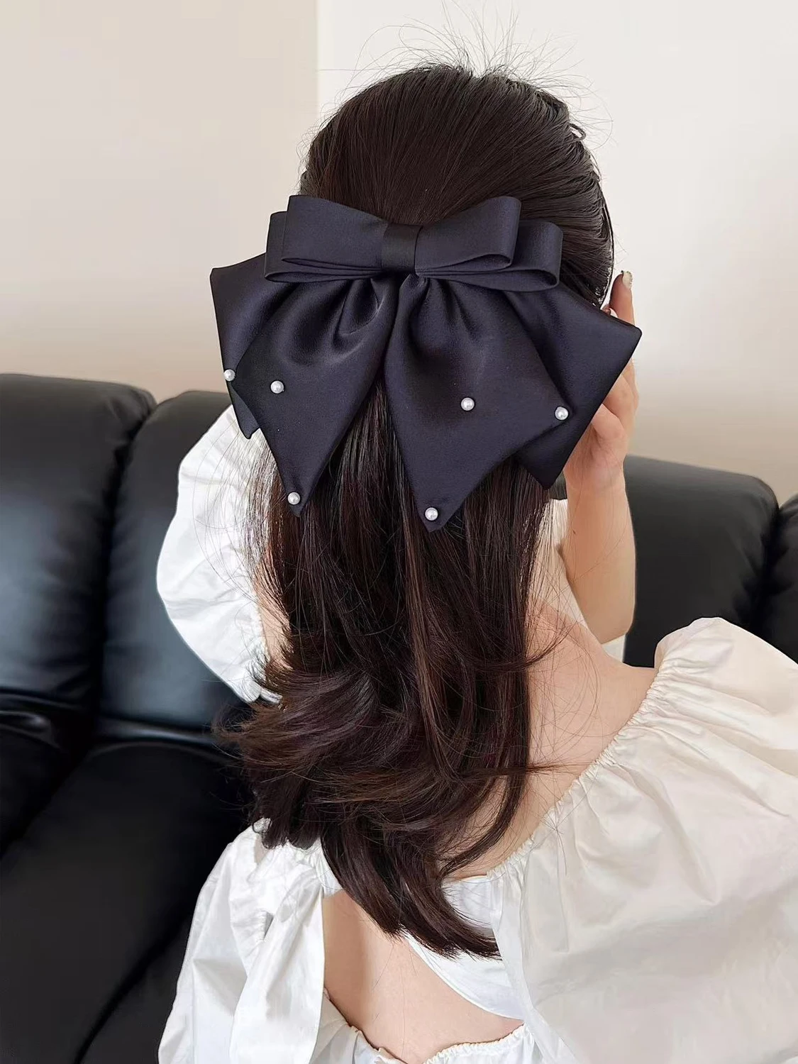 1 Stück 1 Stück High-End-Satin-Perlen-Bogen-Stirnband, vielseitige Federklammer, Haarnadel, Haar-Accessoire, einfache, elegante Haarnadel Image