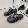 Top Qualität Frauen Hausschuhe Plattform Diamant Dekoration Sandalen Keile Schuhe Outdoor Clogs