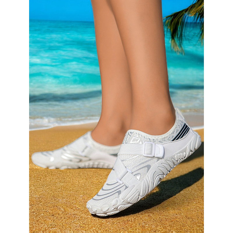 Women's water shoes, aqua shoes women, beach shoes women, wide fit water shoes, non slip pool shoes.