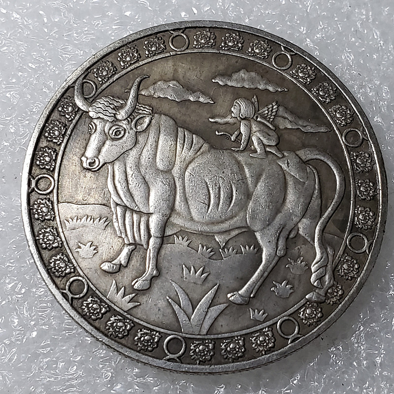 Antique Crafts European and American Twelve Constellations Commemorative Coins Ancient Silver Coins Tarot Wishing Sun God Commemorative Coins Foreign Currency Christmas Gift