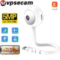 Telecamera Tuya da 5 MP con lampadina USB per il monitoraggio della sicurezza video interna, monitor