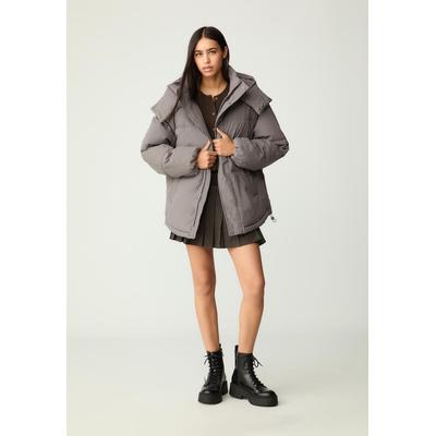 Stradivarius Oversize hooded puffer jacket Grey XS