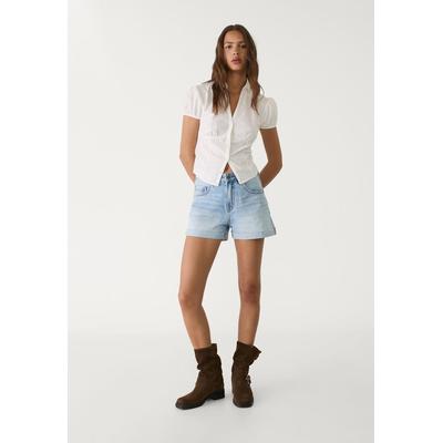 Stradivarius Rolled-up denim shorts Light blue 4