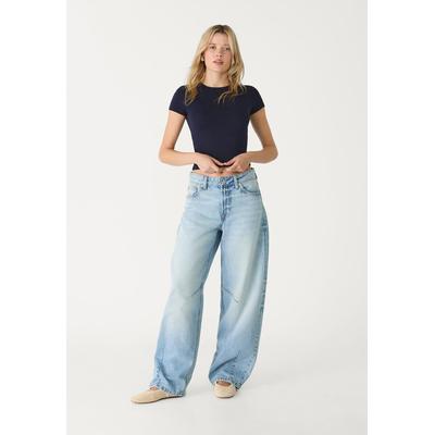 Stradivarius Slim fit basic t-shirt Navy blue L