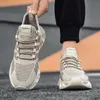 Sommer-Herrenschuhe, atmungsaktive schwarze gewebte Mesh-Oberfläche, dünne, lässige Sportschuhe mit
