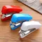 1PC Mini Machines à coudre couture sans fil à main vêtements utiles Machines à coudre portables bricolage vêtements couture tissu outil
