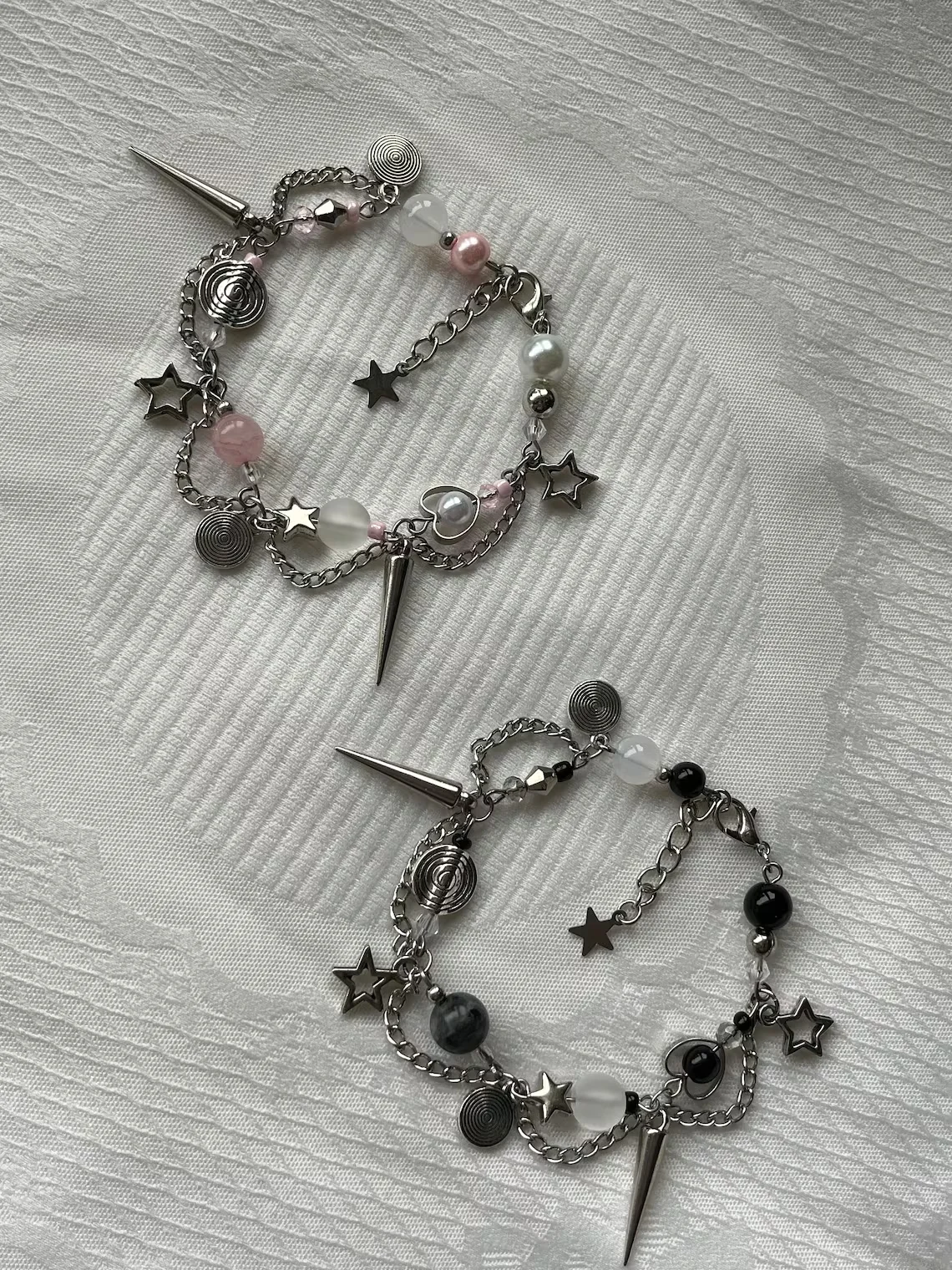 Matching Chain Detailed Bracelets, Y2K Bracelet, Grunge Bracelet, Black Pink Bracelet, Aesthetic Beaded Bracelet, Charm Bracelet