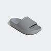 Badesandale ADIDAS SPORTSWEAR "LUMIA ADILETTE", Gr. 42, silber metallic, silber metallic, silber metallic, Synthetik, sportlich, Schuhe