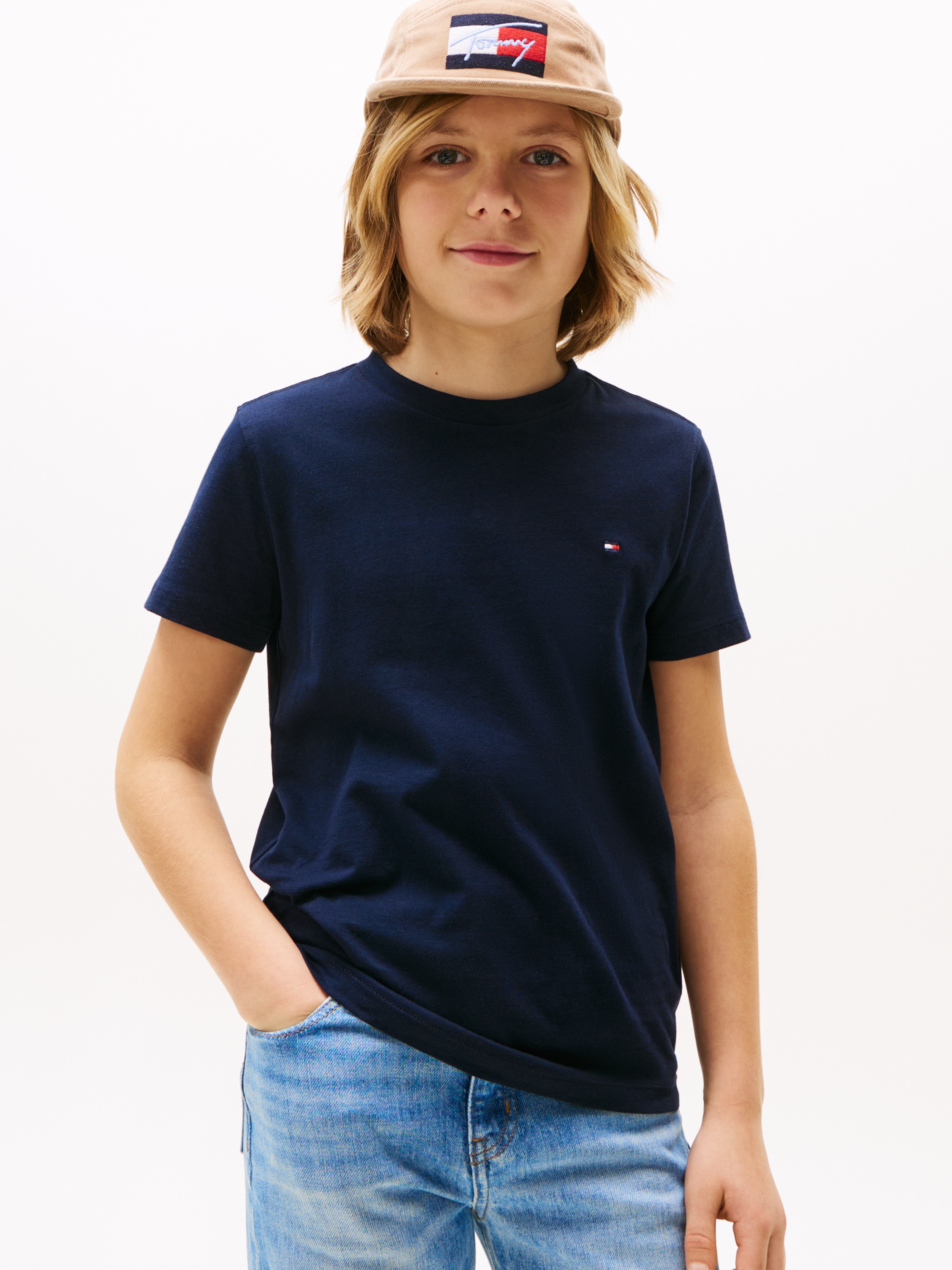 T-Shirt TOMMY HILFIGER "ESSENTIAL COTTON TEE S/S", Jungen, Gr. 5 (110), blau (schwarz night navy), Single Jersey, Obermaterial: 100% Baumwolle, unifarben, regular fit, Rundhals, abgesteppt, Shirts, mit Logostickerei Image