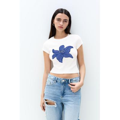 Fitted Floral T-Shirt