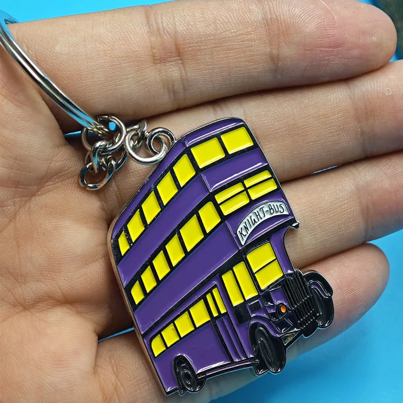 Ritter Bus Schlüsselanhänger Magic Bus Metall Schlüsselanhänger für Frauen Männer Freundschaft Geschenk Handtasche Dekoration handgemachten Schmuck Image